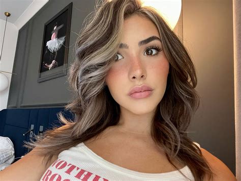 Andrea Botez's Leaked Photos Exposed