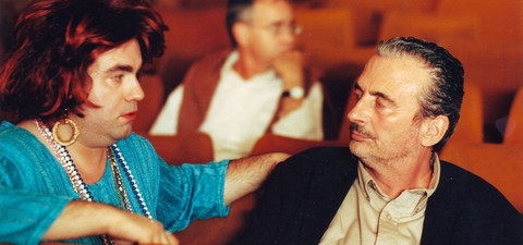 4 Ways to Watch Adult Movies Discreetly